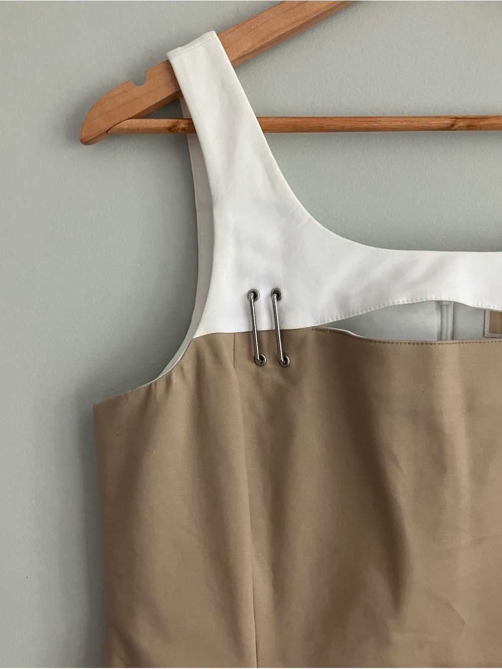 MICHAEL KORS White and Tan Sheath Dress Size 8 - Picture 2 of 11